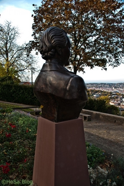 Büste von Gabriela Mistral in Stuttgart