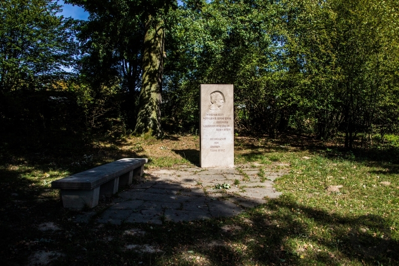 Denkmal für Elly Heuss-Knapp - Sillenbuch in Stuttgart